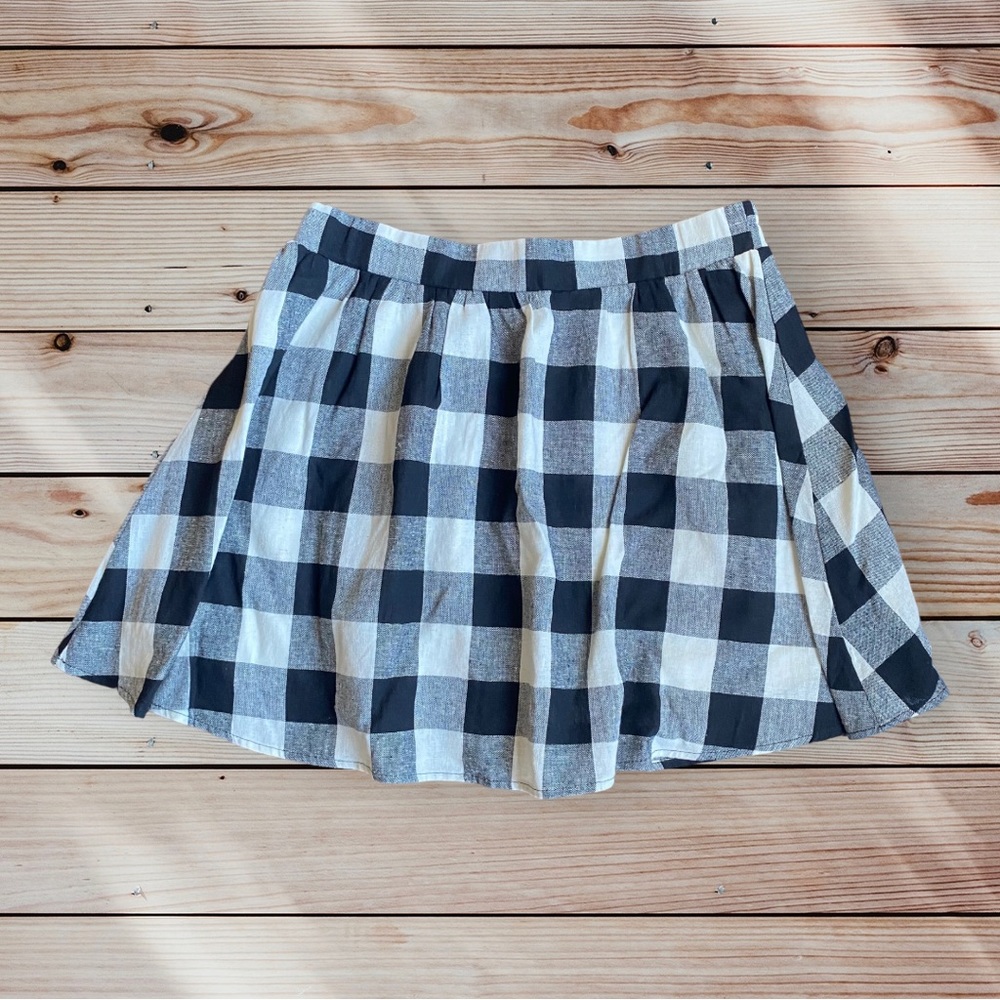 EVERLY Women’s Buffalo Plaid Mini Skirt in Black/Cream
